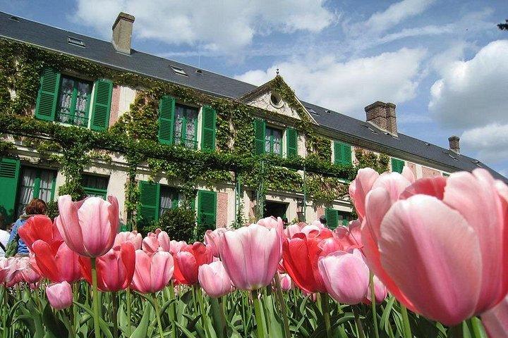 Visite privée d'une journée à Giverny et La Roche Guyon
