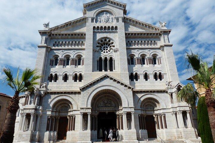 Transfert direct privé de Saint Tropez à Monaco