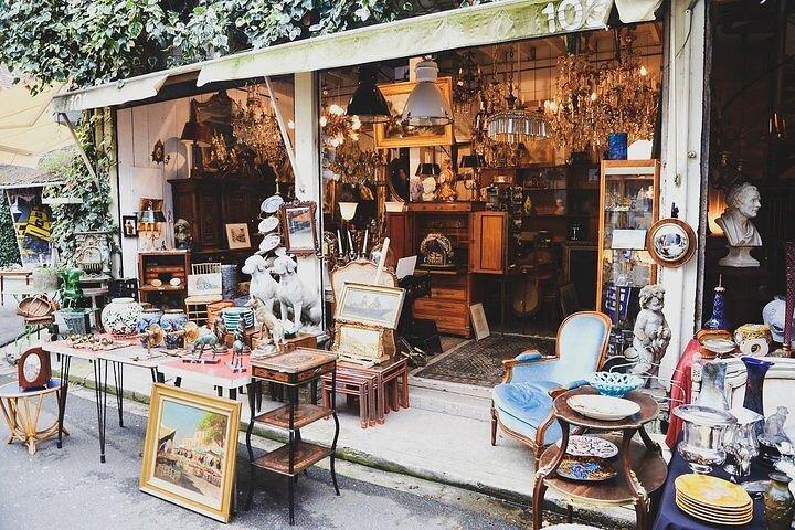 Visite privée du marché aux puces des Puces de Saint Ouen à Paris