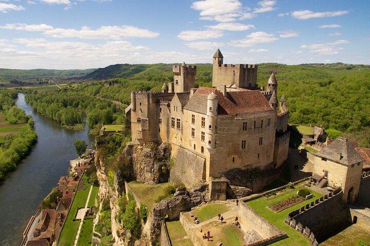 Sarlat : Visite privée de la Vallée de la Dordogne en matinée par Exploreo24