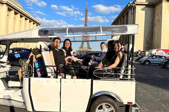 Visite Privée de Paris avec Tuktukyourcity