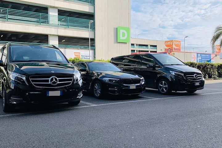 Aéroport de Caen (CFR) à Caen - Transfert privé aller-retour