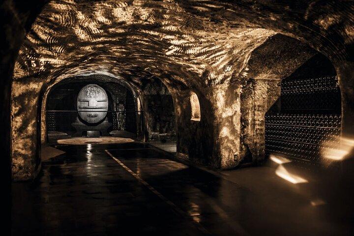 Visite privée du champagne Veuve Clicquot, Moët & Chandon au départ de Reims