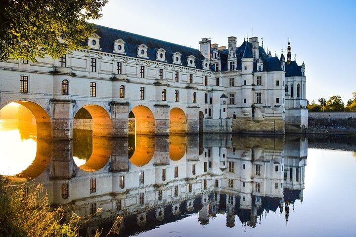 Visite privée des châteaux de la Loire au départ de Paris / billet coupe-file