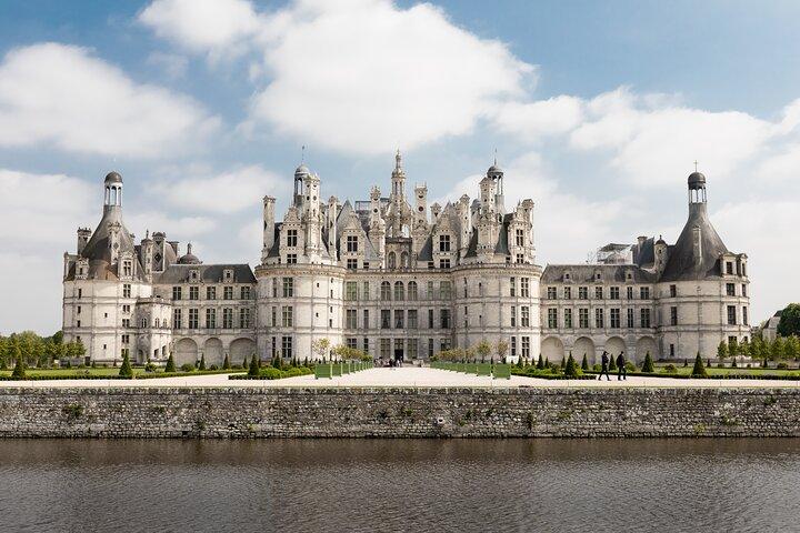 Visite guidée des châteaux de la Loire avec transport