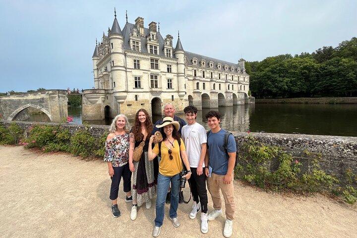 Visite guidée privée de 2 jours dans les châteaux de la Loire et dégustation de vins