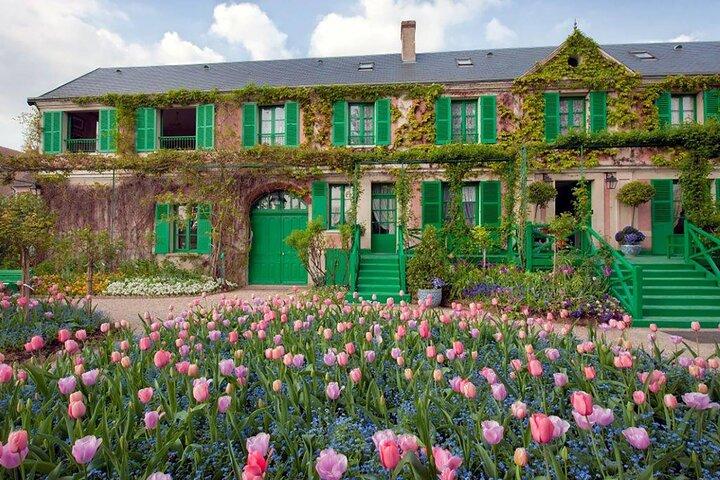 Visite privée d'une journée à Giverny et Versailles au départ de Paris