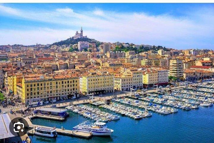 4-Hour Private Chauffeur Service in Provence