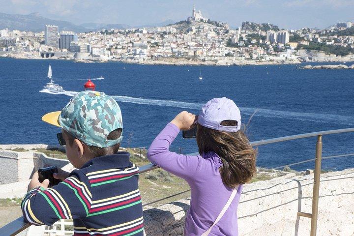 Visite de la ville de Marseille adaptée aux enfants pour les familles avec guide spécial