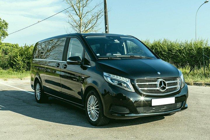 CHATEAU DE VERSAILLES Transfert privé aller-retour depuis Paris en van