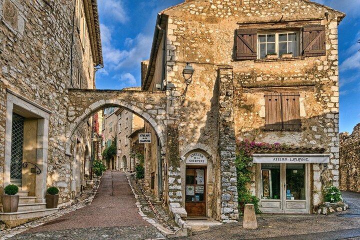 Excursion d'une journée Villages Médiévaux Grasse Gourdon Tourettes St Paul