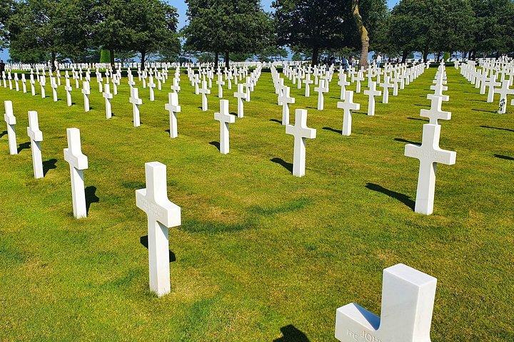 Visite privée à pied d'Omaha Beach et du cimetière de Colleville