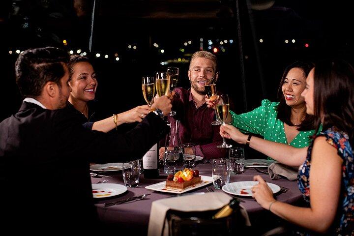 Dîner-croisière gastronomique du réveillon de la Seine et musique live