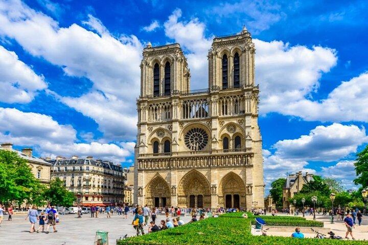 Louvre (pas de billet) & Big Paris City Walking Tour avec Audioguide