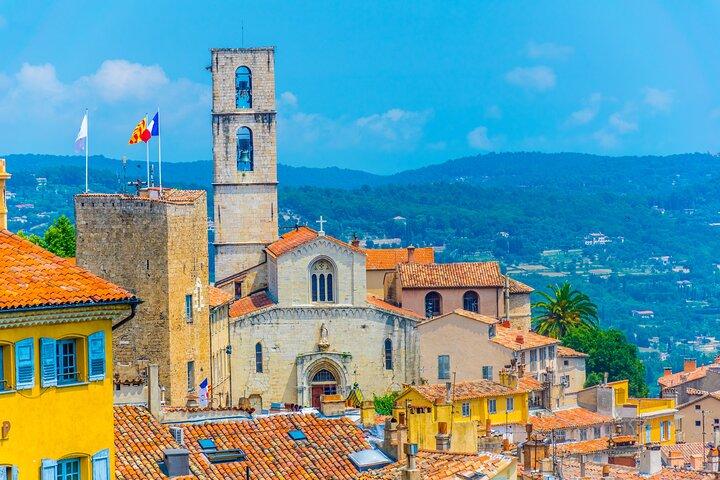 Visite touristique de Saint-Tropez et Port Grimaud au départ de Cannes