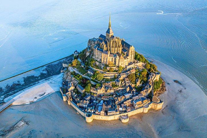 Visite à pied de l'île du Mont Saint-Michel avec audioguide (pas de billet)
