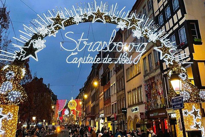 Découvrez les marchés de Noël de Strasbourg - Boisson offerte