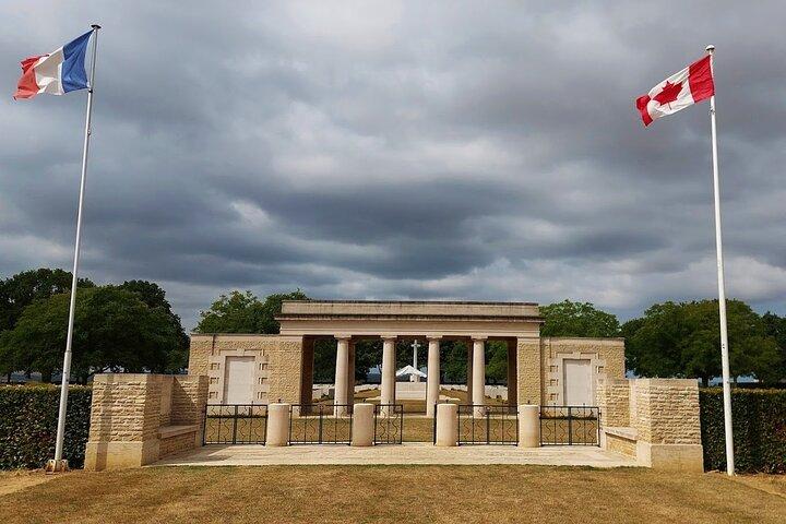 Circuit privé du D-Day: sur les traces des Canadiens à Juno Beach