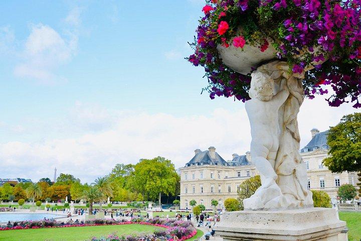 Paris: Tour Privé de Ville en Voiture avec Chauffeur et guide