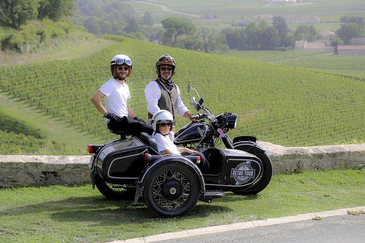 Balade privée au milieu des vignes depuis Saint-Emilion - 1h30
