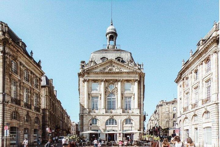 Bordeaux : visite privée à vélo des points forts avec un guide