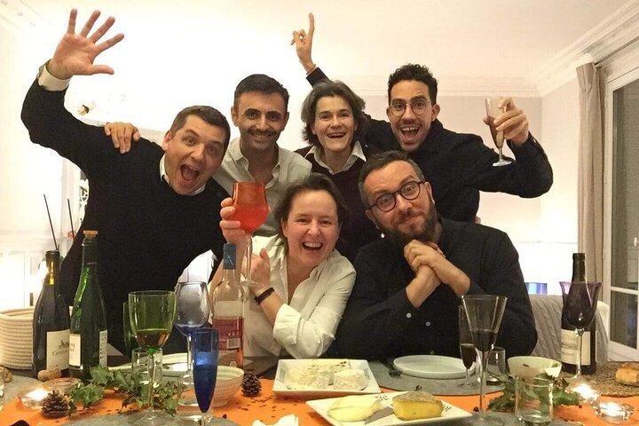 Dîner chic multi-plats au pied de Montmartre à Paris