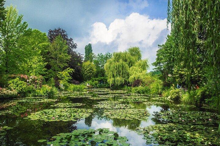Excursion privée d'une journée de Paris à Giverny avec un chauffeur local