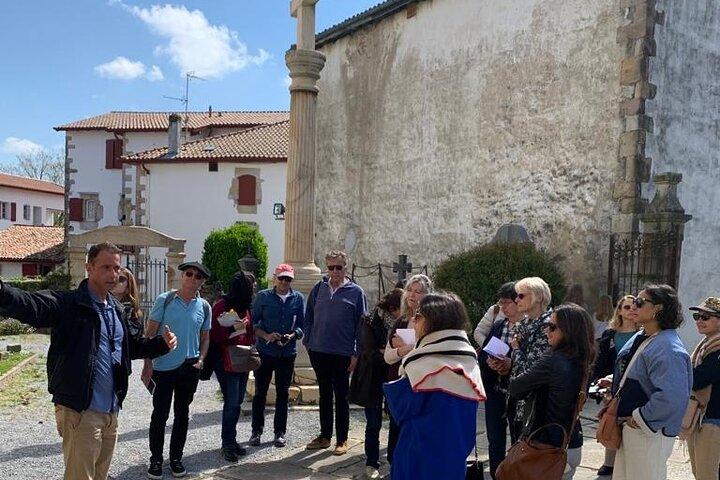 Biarritz : visite privée d'une journée des plus beaux villages basques