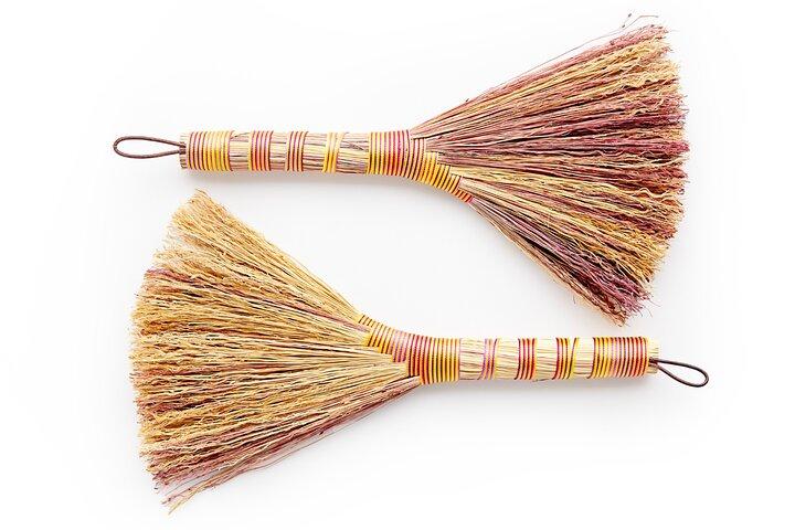 Atelier traditionnel de fabrication de balayeuse de cheminée