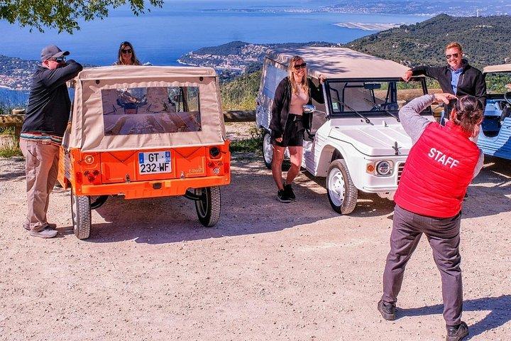 Excursion privée en Méhari électrique de Nice à Eze village