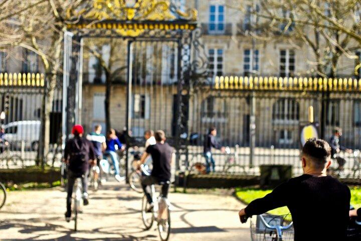 Tour en vélo électrique de Bordeaux, Pétanque et Apéritif par Monsieur Bacchus