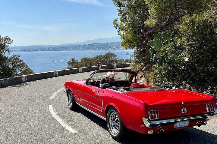 Visite privée en voiture classique sur la Côte d'Azur au départ de Nice ou Cannes