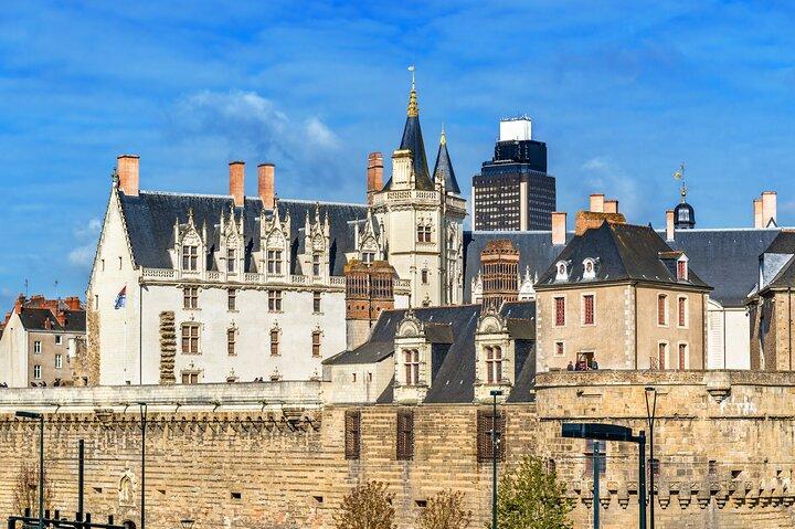 Visite guidée privée des merveilles de la ville de Nantes adaptée aux enfants pour les familles