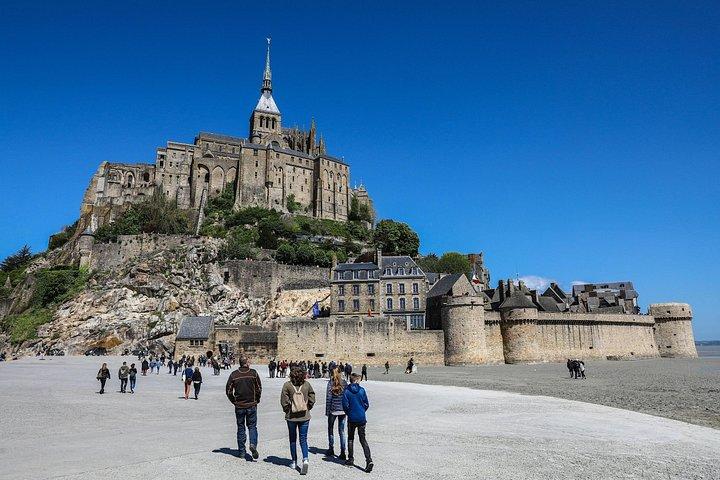 Voyage privé Mont Saint-Michel et Honfleur au départ de Paris