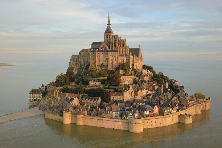 Mont Saint-Michel Normandie Jour J Omaha Beach Privé depuis Paris
