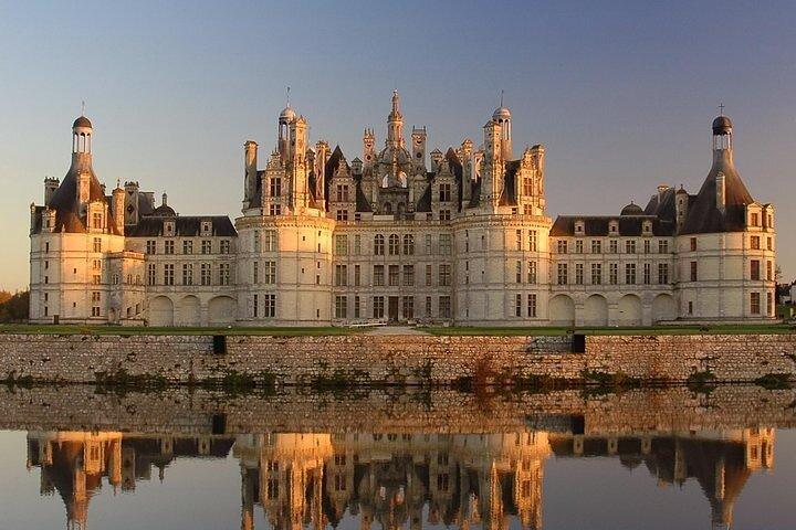 Journée des vins de Loire au départ de Paris : Château de Chambord, 6 Dégustations & Déjeuner