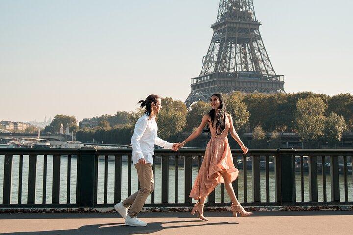 Paris : Séance privée professionnelle avec la Tour Eiffel