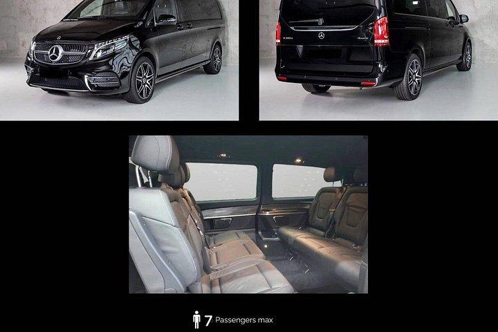 Transport in Mini Van Paris