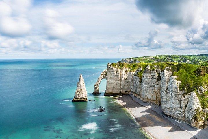 Etretat & Honfleur au départ de Paris | Visite privée | Guide Facultatif