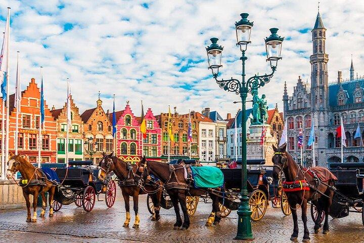 Bruges Highlights Excursion privée au départ de Paris avec bateau et bière