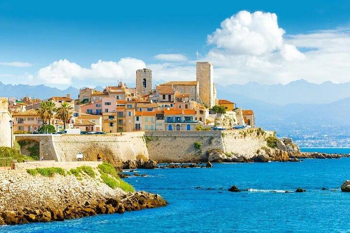 Histoire avec Art et Culture Immersion depuis le port de croisière d'Antibes