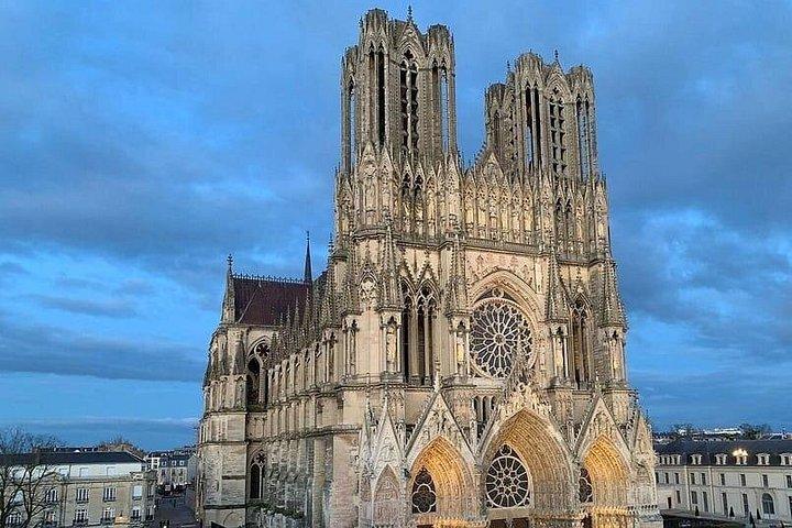 Reims : Visite guidée privée de la capitale champenoise