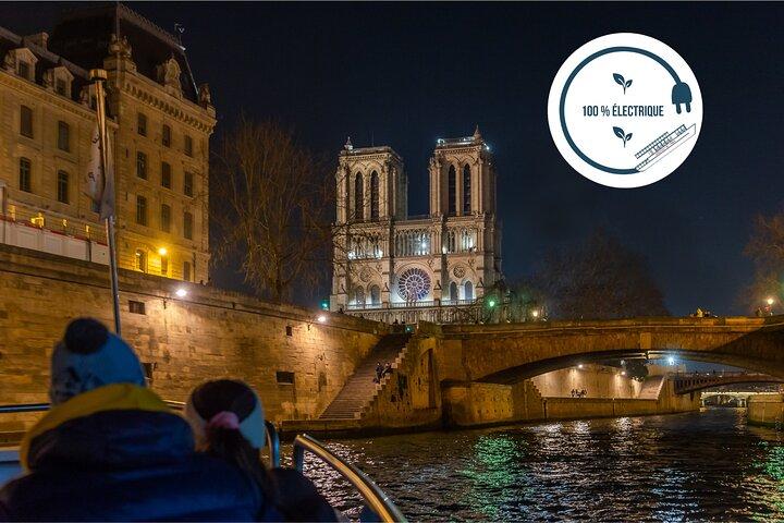 Croisière en soirée sur la Seine avec musique (options boissons)