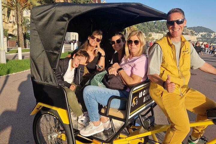 visite de nice en vélo taxi électrique pour 4 personnes