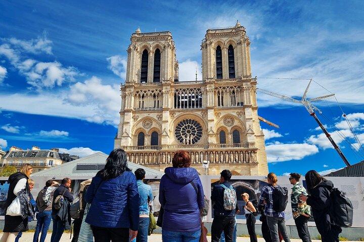 Visite guidée professionnelle extérieure Notre-Dame