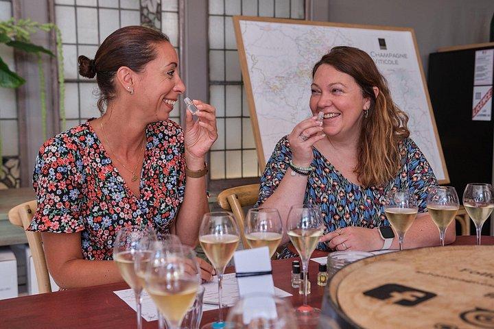 Expérience gastronomique et dégustation de champagne au départ d'Épernay (visite privée)