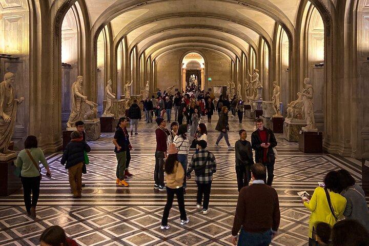 Tour du Louvre et de la Joconde avec billet croisière sur Seine