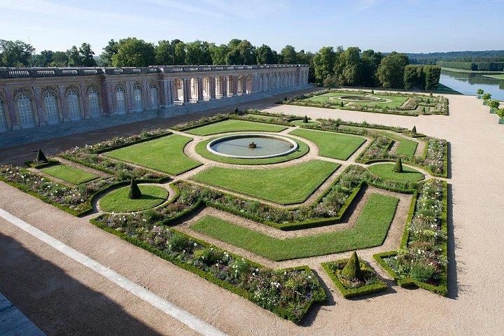 Journée privée à Versailles avec minivan