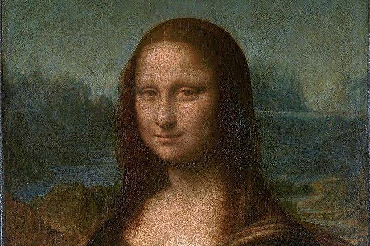 Musée du Louvre avec petit groupe