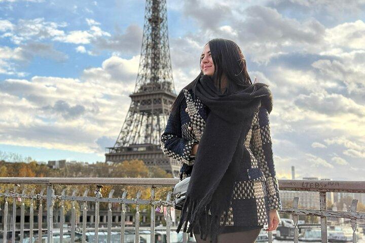Visite privée de Paris en véhicule avec chauffeur-guide espagnol